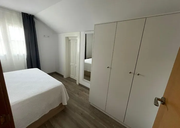 Paseo Malecon Planta 3 Daire *